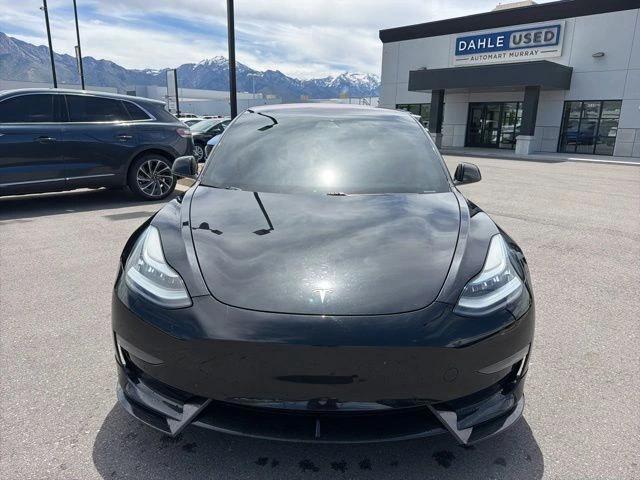 tesla model 3 2019 5YJ3E1EB7KF236695 image tesla model 3 2019 5YJ3E1EB7KF236695 image
